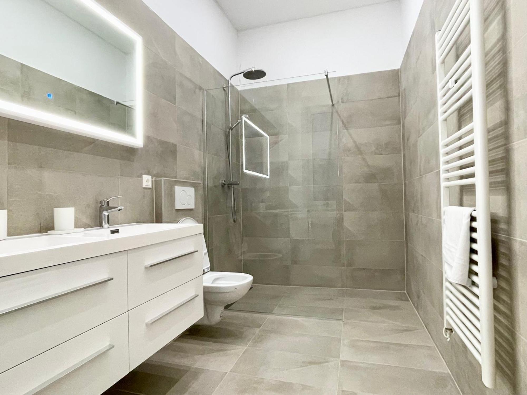 Luxury Apartment At Famous Vienna Kutschkermarkt Екстериор снимка