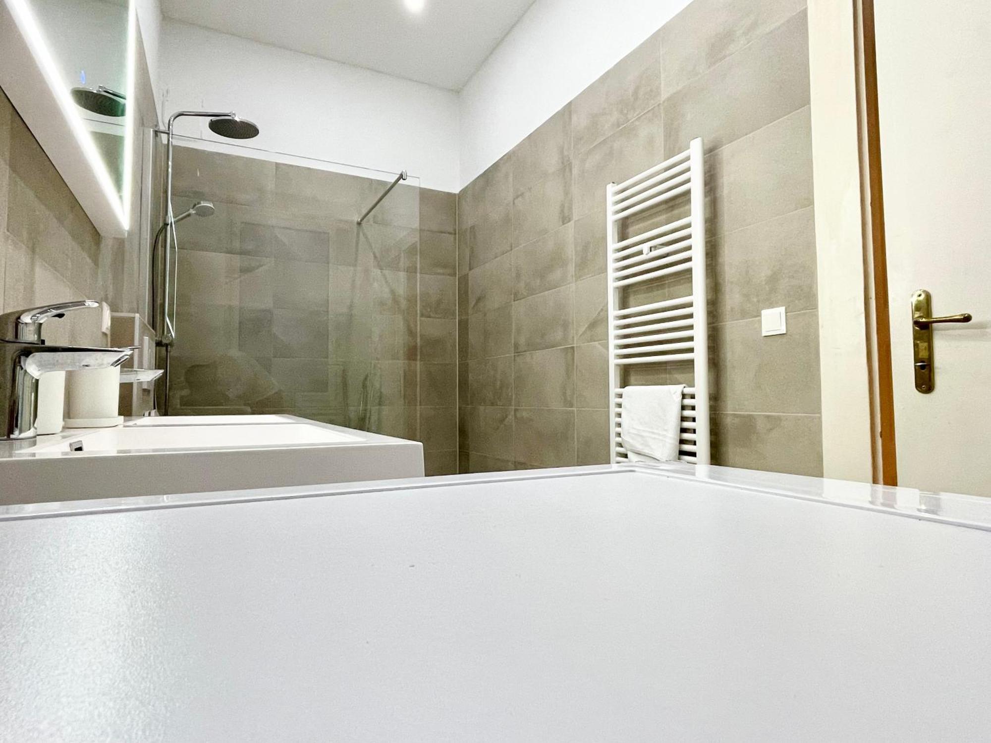 Luxury Apartment At Famous Vienna Kutschkermarkt Екстериор снимка
